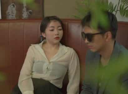 Chàng trai giả vờ khiếm thị dụ em họ say rượu để thỏa sức làm tình